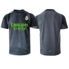Real Madrid Keeper Tredjedrakt 2025-26 Kortermet
